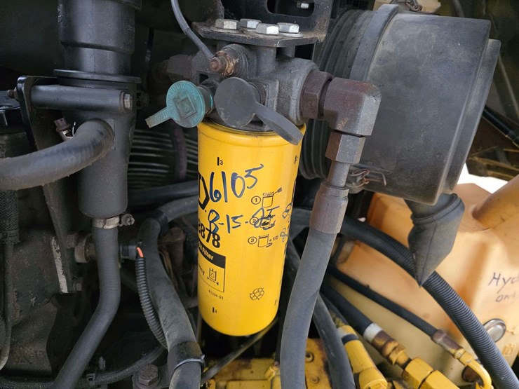 2009-caterpillar-906h-image-42