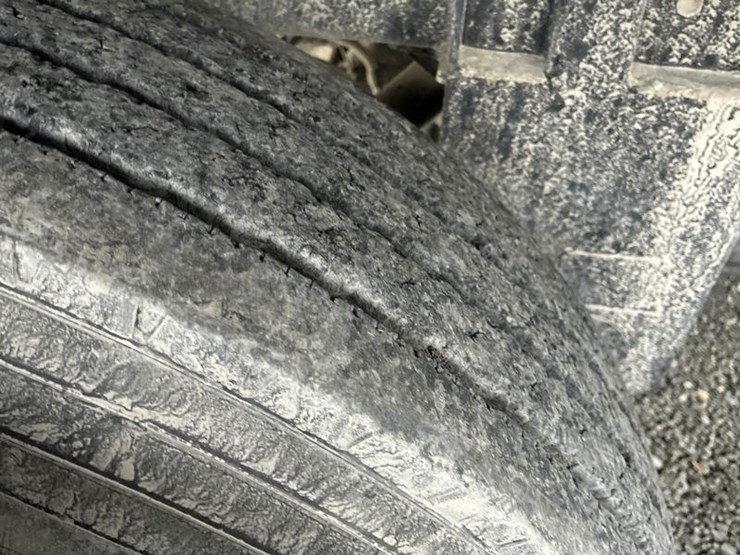 wilson-hopper-bottom-image-50