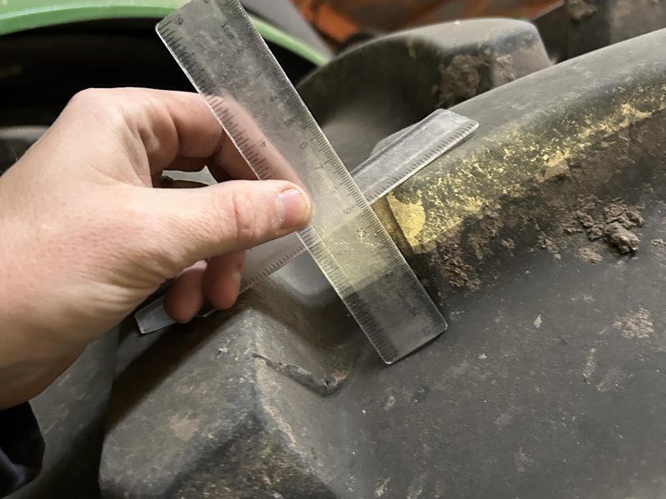 2022-john-deere-9r-590-image-25