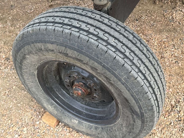 2024-john-deere-12-image-14