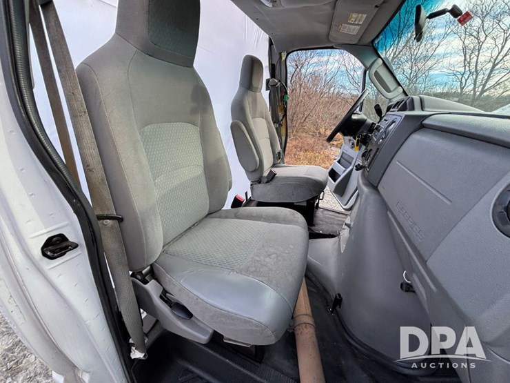 ford-e450-image-52