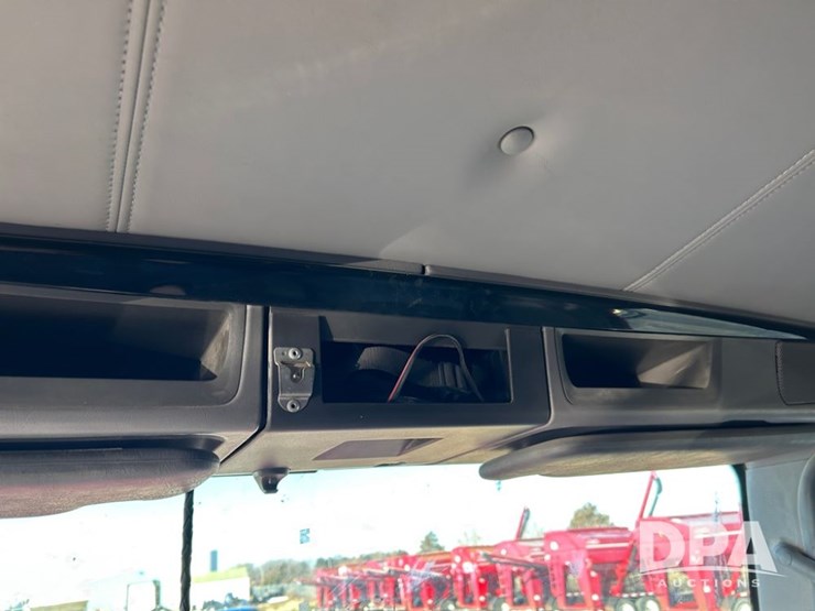 2009-kenworth-t800-image-48