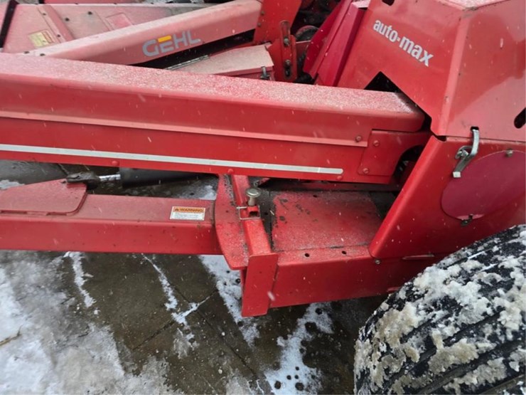 2002-gehl-1285-image-27