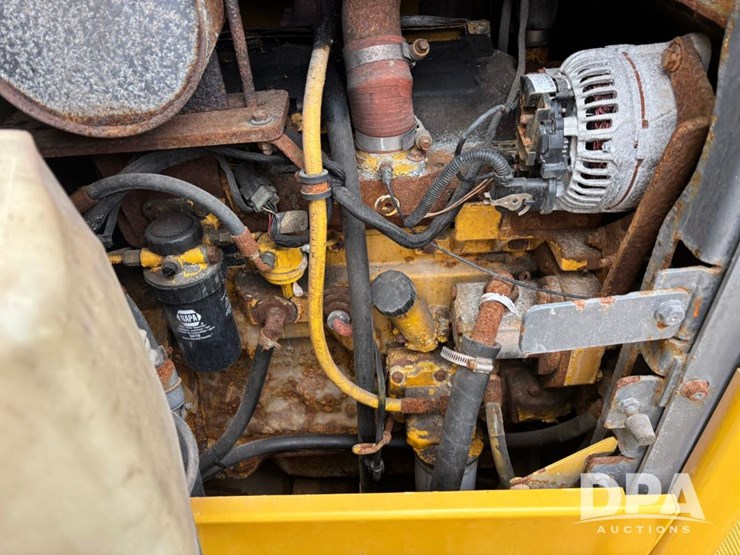 2007-deere-444j-image-34