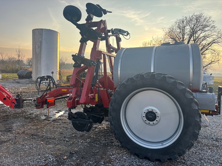 case-ih-2800-image-9