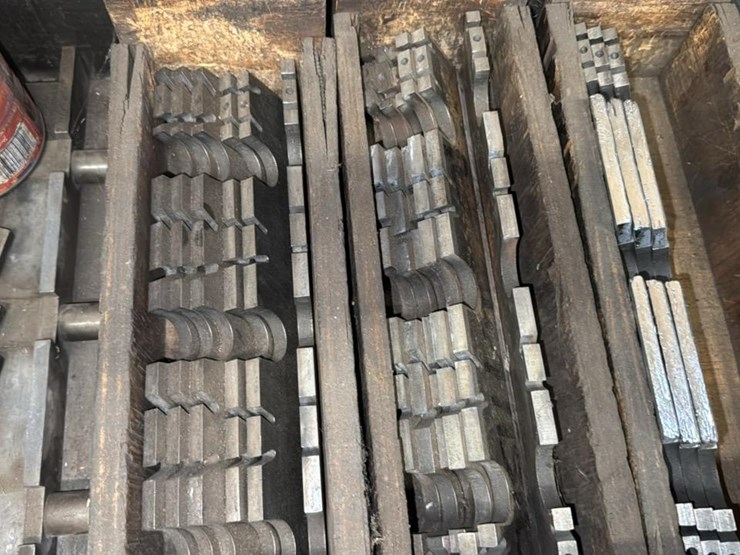 #178-•-chipper-knives*-image-3