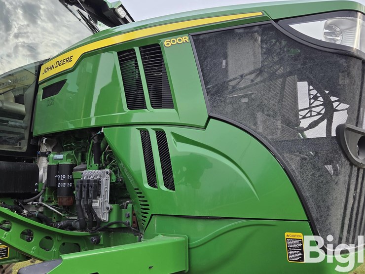 john-deere-600r-image-12