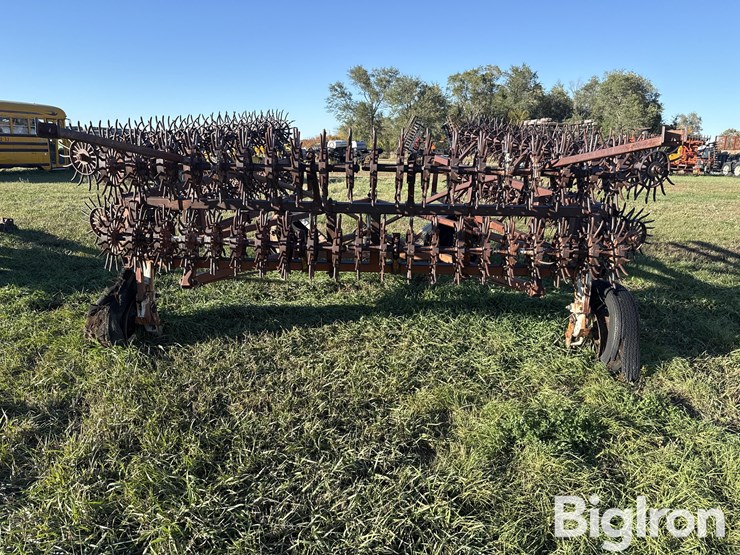 shop-built-28'-rotary-hoe-image-6