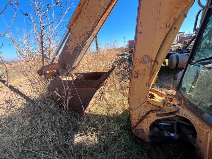 1999-case-580l-image-4