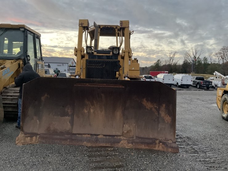 caterpillar-d6n-image-2