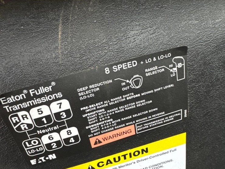 international-workstar-7300-image-21