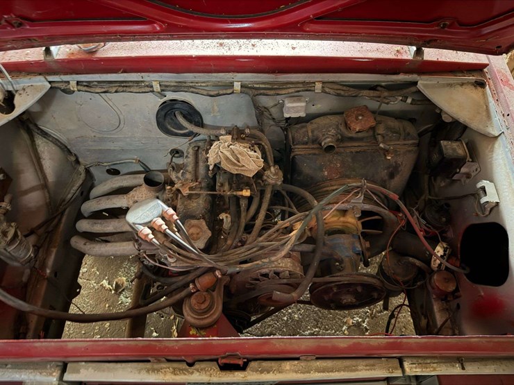 1970-fiat-spider-convertible,-non-running,-turns-over,-with-title-and-books-image-6