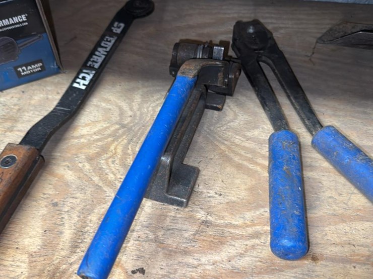 #171-•-contents-of-shelf-5*-image-7