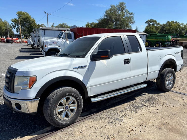 2010-ford-f150-xlt-image-1