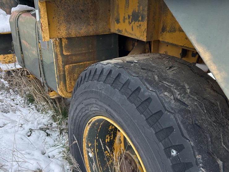 1981-oshkosh-green-snow-blower-image-9