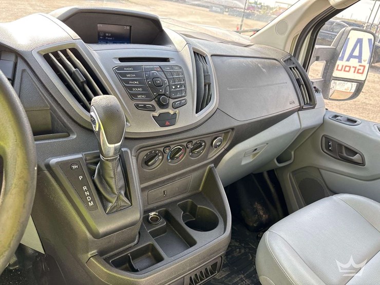 2018-ford-transit-image-15