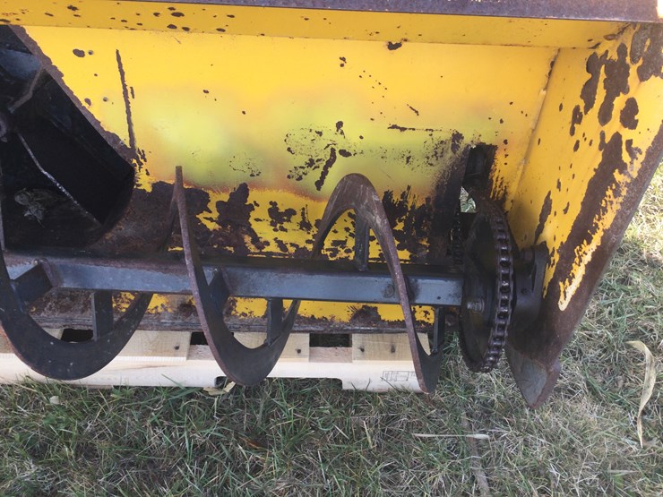 #4566-•-erskine-snowblower-image-5