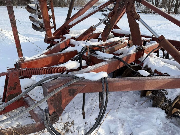 international-490-image-11