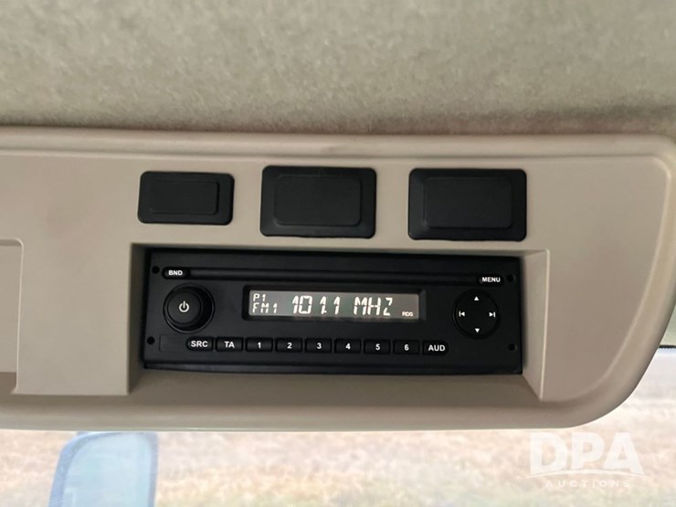 john-deere-r4045-image-64