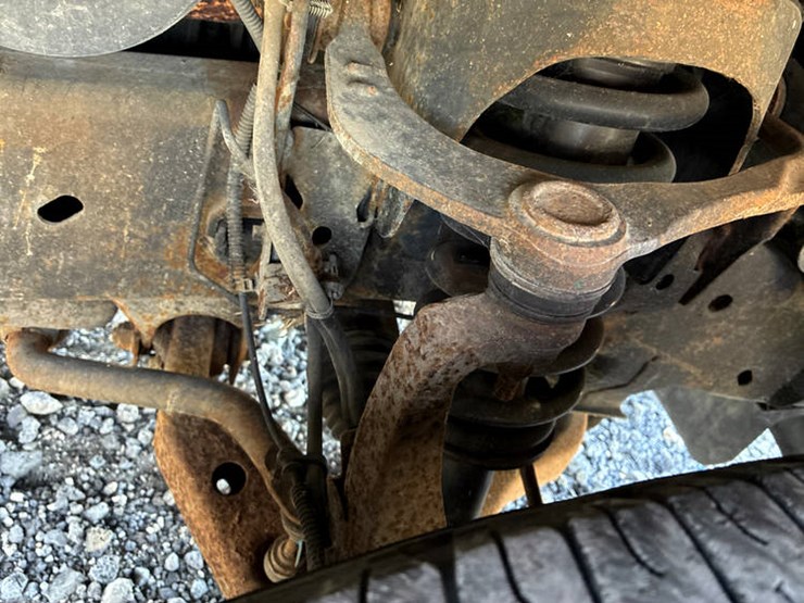 2010-ford-f150-xlt-image-16