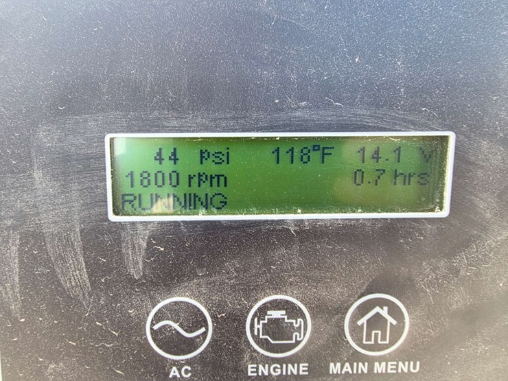 caterpillar-xq60-image-12