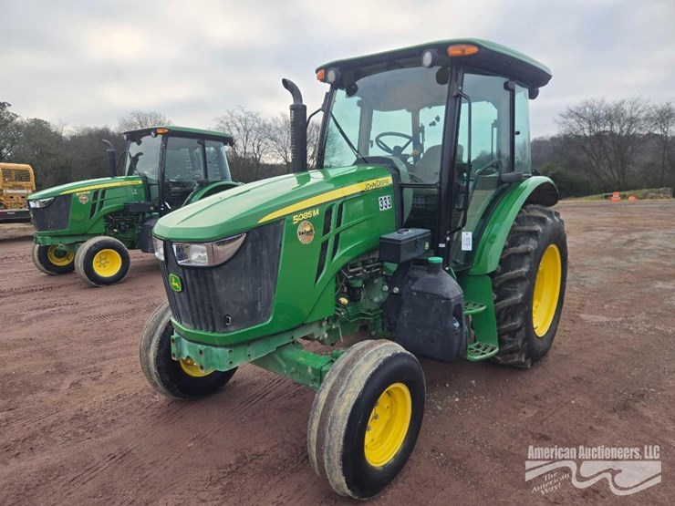 john-deere-5085m-image-1