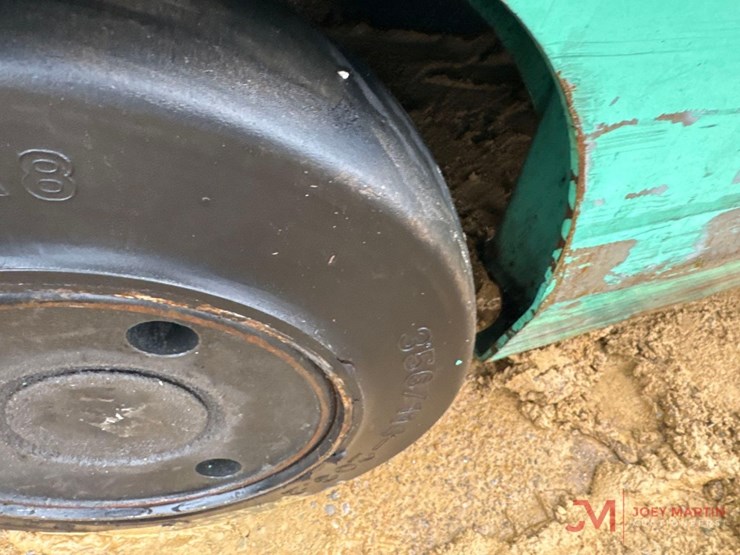 mitsubishi-fgc18-straight-mast-forklift-image-9