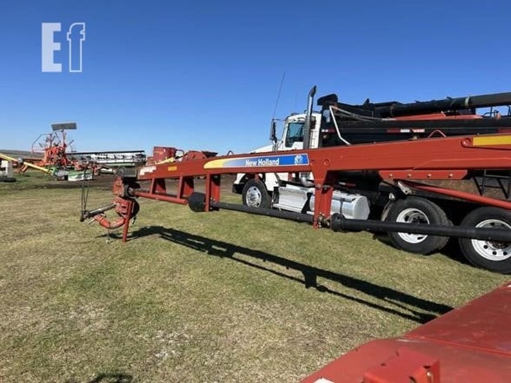 2014-new-holland-h7460-image-12