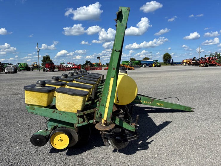 john-deere-7000-image-9