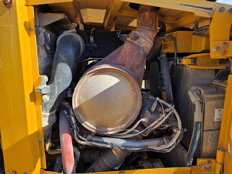 caterpillar-d6t-lgp-image-8