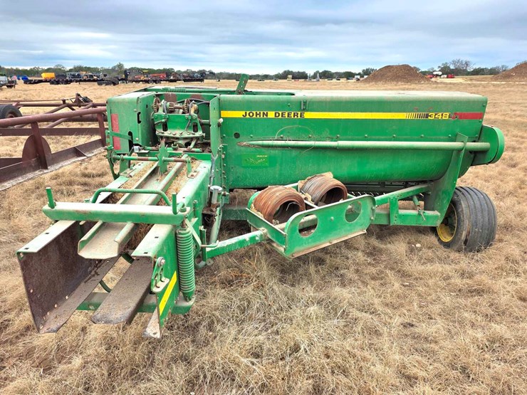 john-deere-348-image-7