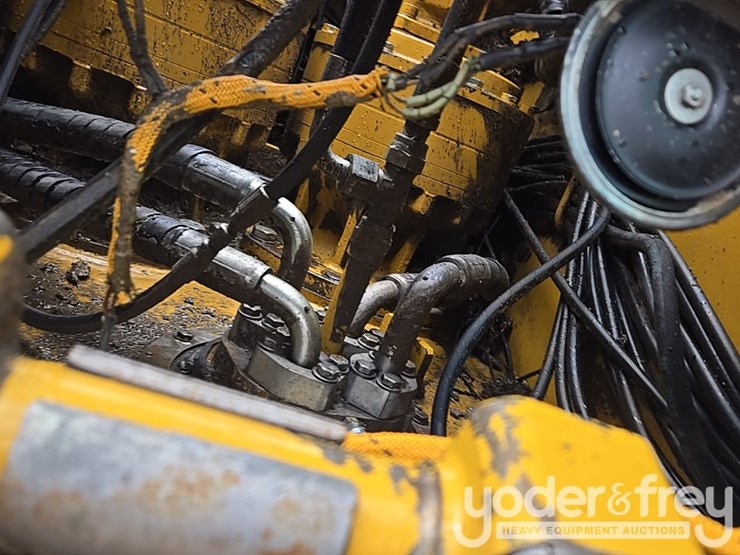 2012-caterpillar-349el-image-49