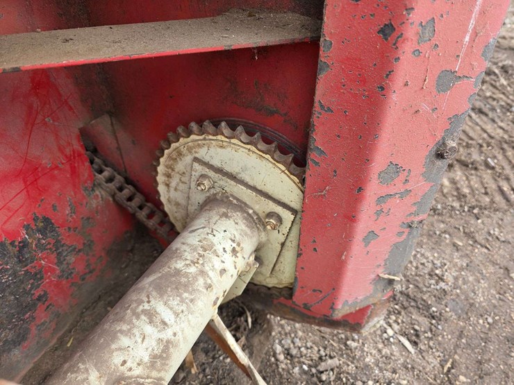 8’-buhler/farm-king-960-3pt-snow-blower,-hydraulic-spout-rotate,-540-pto,-double-auger,-model:-y9600-image-13