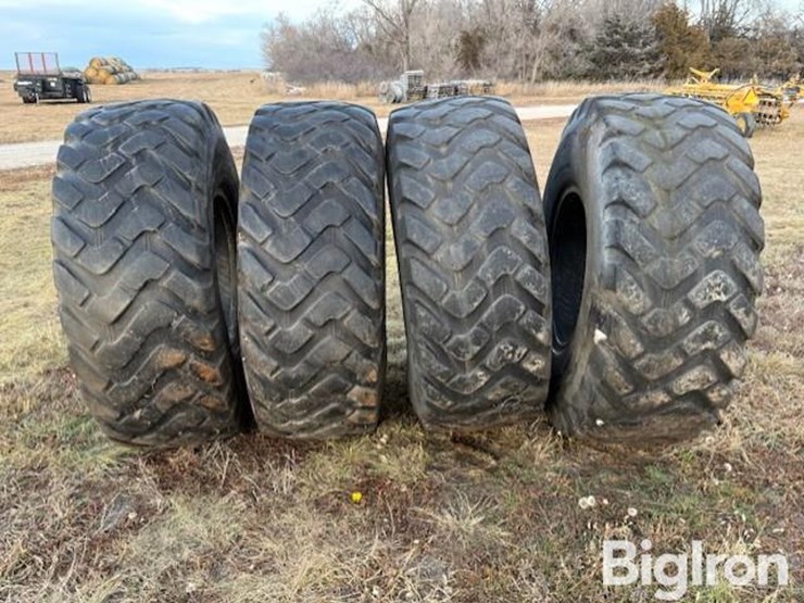 michelin-xtla-20.5-25-tires-image-4