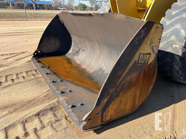 2021-caterpillar-926m-image-9