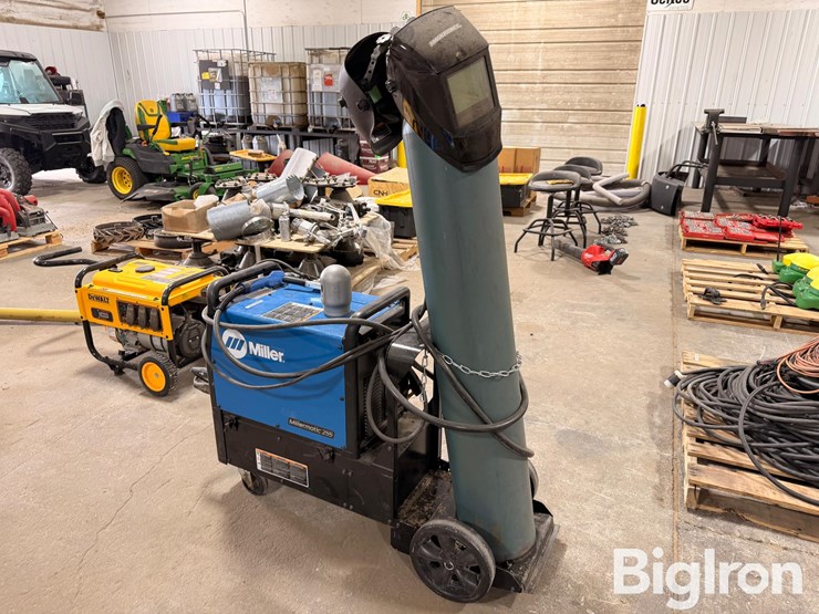 miller-millermatic-225-portable-mig-welder-image-4