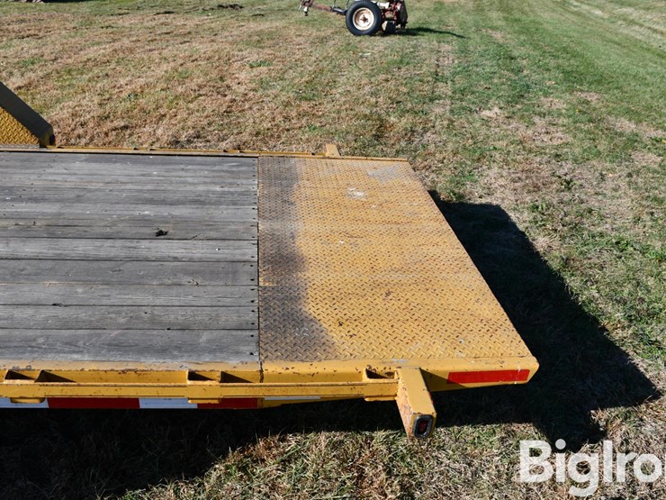 2011-corn-pro-21'-t/a-tilt-deck-trailer-image-18