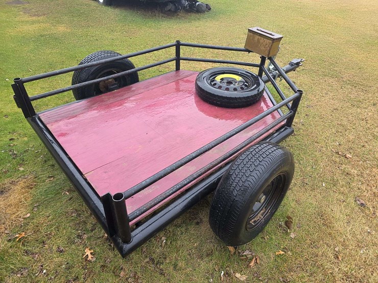 2-wheel-trailer,-bed-measures-51”-x-56”-with-approx-20”-v-front,-wheel-jack,-front-tool-box,-14”-tir-image-7