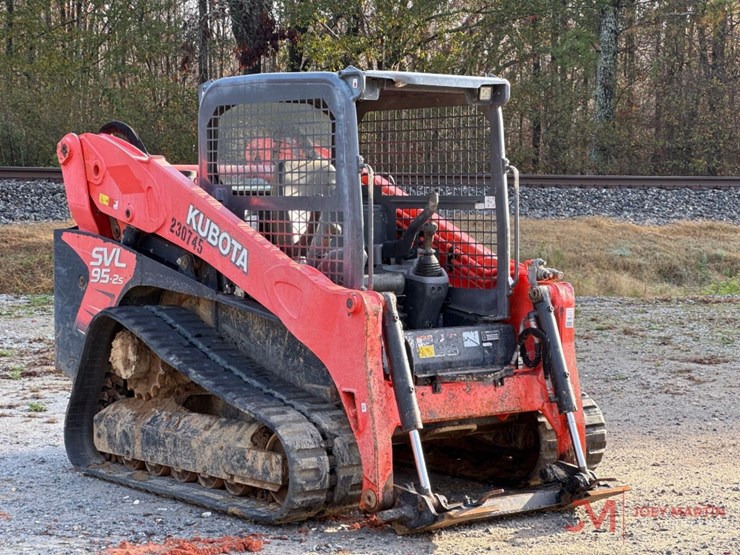2019-kubota-svl95-2s-image-1