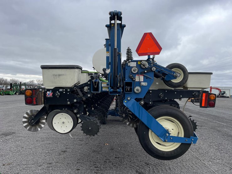 kinze-3600-image-13
