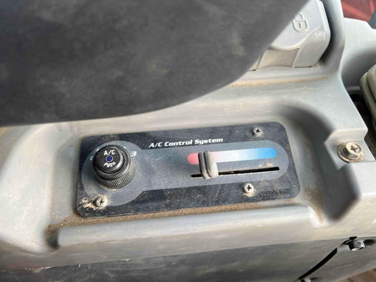 kubota-svl95-2s-image-19