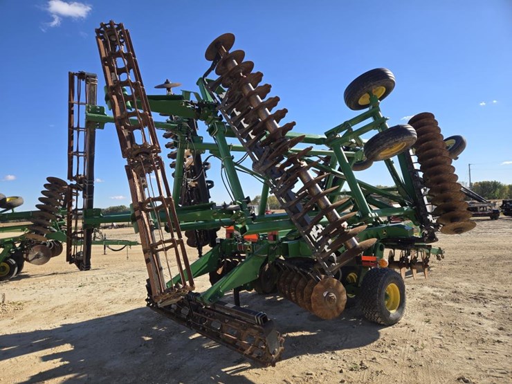 john-deere-2623vt-image-17