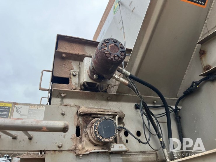 john-deere-r4045-image-36