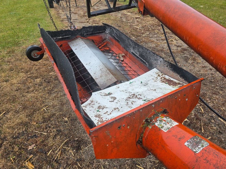 brandt-1070-auger,-10”-x-70’,-hydraulic-lift,-hydraulic-driven-single-auger-swing-hopper,-540-pto-image-9