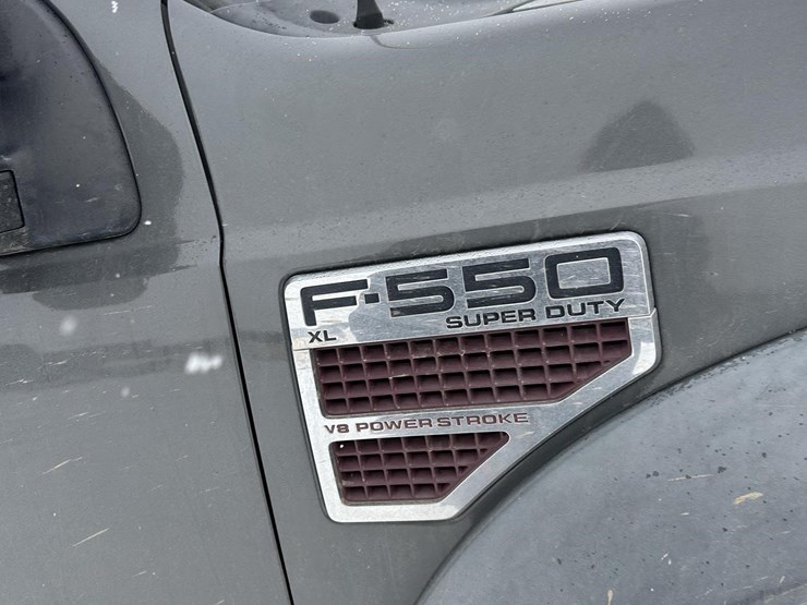 ford-f550-xl-image-59