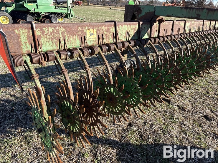 john-deere-400-image-17