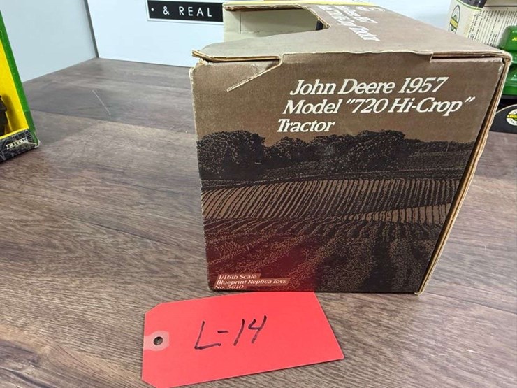 john-deere-720-image-4