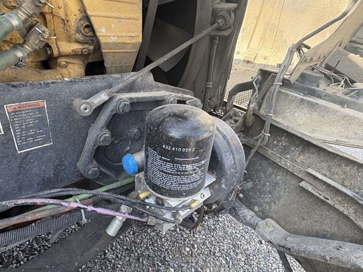 2007-kenworth-t600-image-27