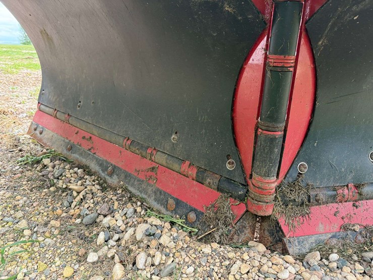 2018-hiniker-poly-snowplow-with-mounts-for-a-99-01-3/4-ton-chevrolet,-has-controller-image-15