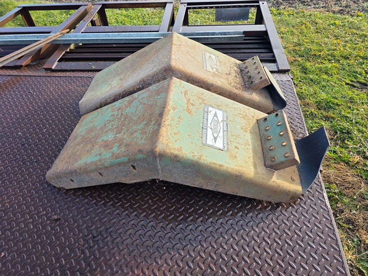 hiniker-front-fenders-image-2